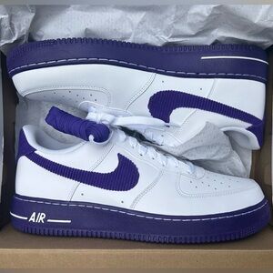 Nike Air Force 1’s purple corduroy size 13